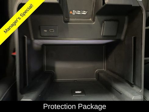 Used 2022 Chevrolet Silverado 1500 LT Trail Boss w/ LT Trail Boss Premium Package AWD/4WD image 9