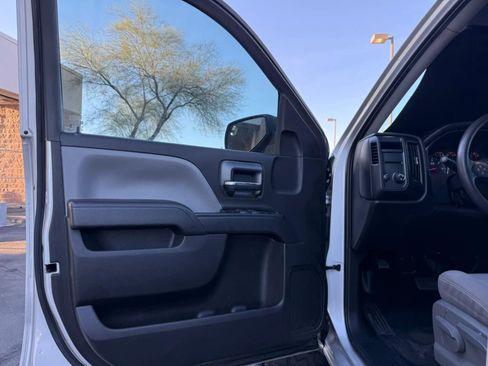 Used 2018 Chevrolet Silverado 1500 Custom w/ Trailering Package image 35