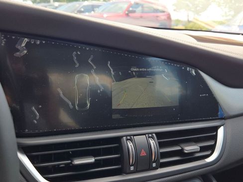 New 2025 Alfa Romeo Giulia Intensa w/ Driving Assist Package image 27