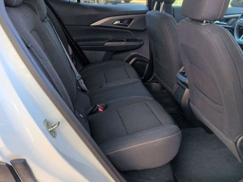 Used 2025 Chevrolet Equinox EV LT image 23