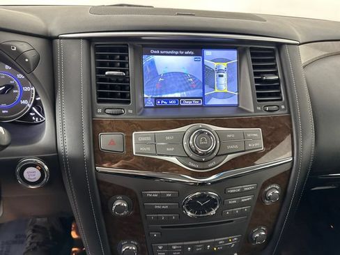 Used 2017 INFINITI QX80 4WD w/ Driver Assistance Package image 9