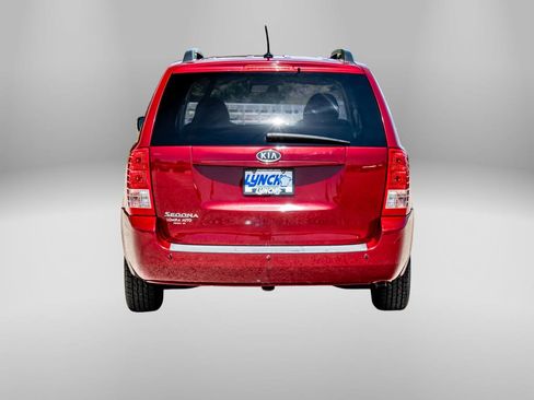 Used 2012 Kia Sedona LX FWD image 3