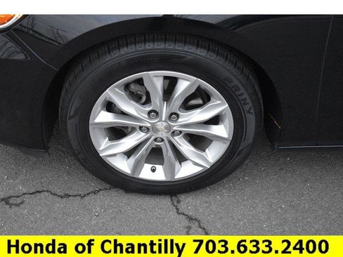 Used 2019 Chevrolet Malibu LT image 35