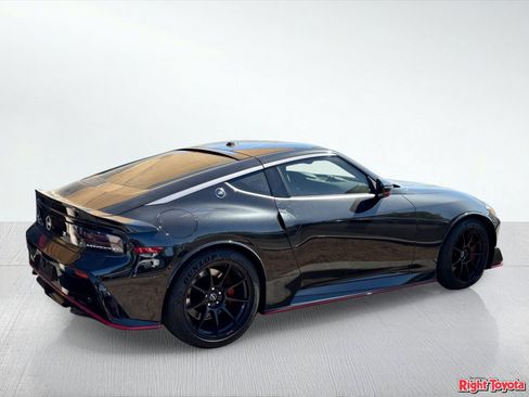 Used 2024 Nissan Z NISMO w/ Floor Mat Package RWD image 4