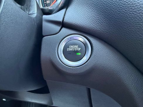 Used 2022 Chevrolet Equinox LT FWD image 23