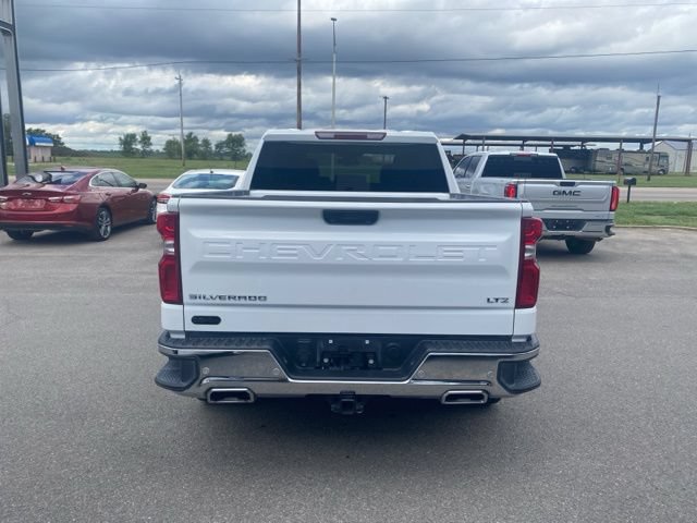 Used 2024 Chevrolet Silverado 1500 LTZ w/ Z71 Off-Road Package AWD/4WD image 5
