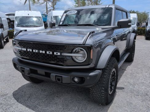 Used 2023 Ford Bronco Wildtrak AWD/4WD image 9