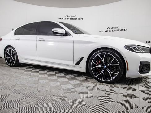 Used 2021 BMW 540i w/ M Sport Package RWD image 2