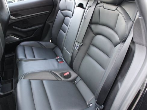 Used 2022 Porsche Taycan Turbo S image 26