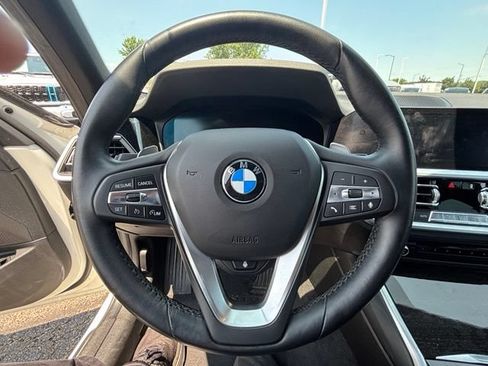 Used 2019 BMW 330i xDrive Sedan w/ Driving Assistance Package AWD/4WD image 16