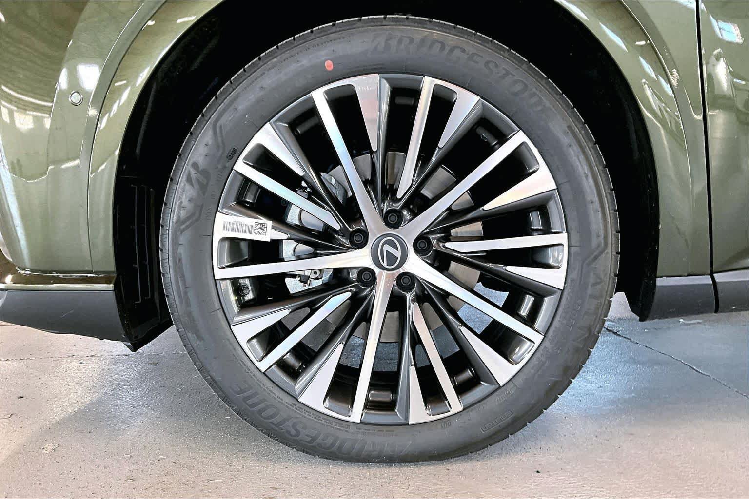 New 2026 Lexus RX 350 Premium Plus AWD/4WD image 12