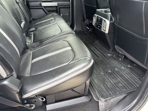 Used 2019 Ford F250 Platinum w/ Platinum Ultimate Package AWD/4WD image 5