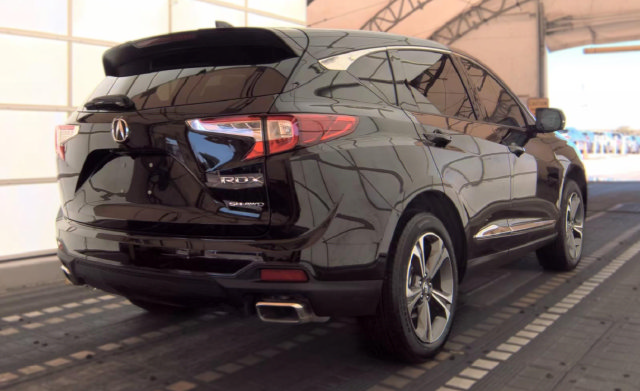 Used 2025 Acura RDX w/ Technology Package AWD/4WD image 3