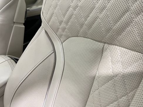 Used 2021 BMW 750i xDrive w/ Executive Package image 19