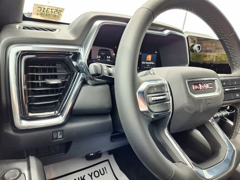 New 2025 GMC Canyon Elevation w/ Convenience Package image 13