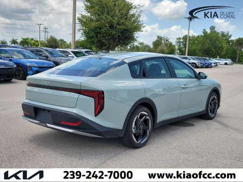 New 2026 Kia K4 EX FWD image 6