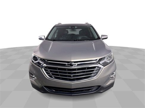 Used 2019 Chevrolet Equinox Premier image 3