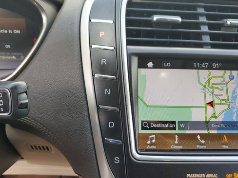 Used 2019 Lincoln Nautilus Reserve image 29