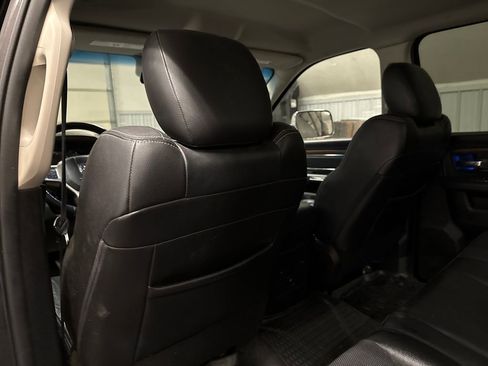 Used 2015 RAM 2500 Laramie w/ Protection Group image 18