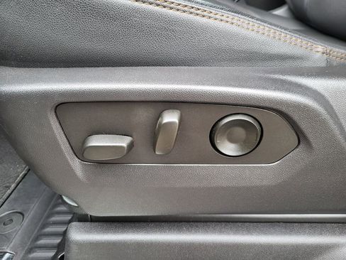 Used 2024 GMC Sierra 1500 AT4 w/ AT4 Preferred Package image 14