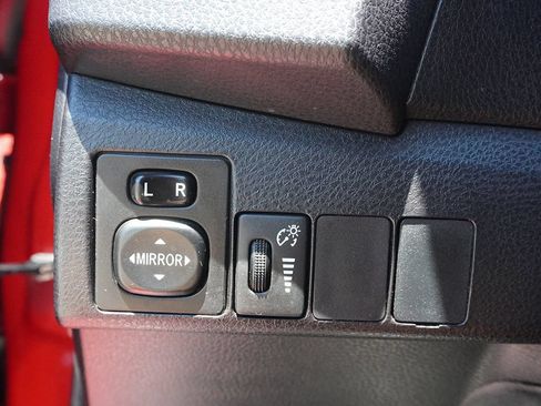 Used 2016 Toyota Corolla S Special Edition FWD image 35