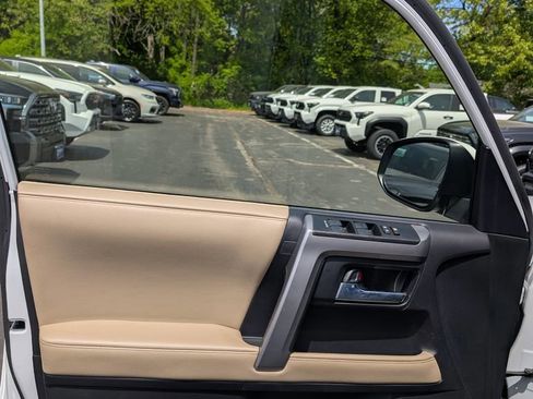 Used 2024 Toyota 4Runner SR5 AWD/4WD image 12