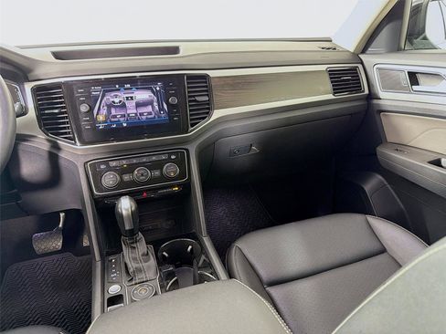 Used 2023 Volkswagen Atlas SE w/ Panoramic Sunroof Package AWD/4WD image 25