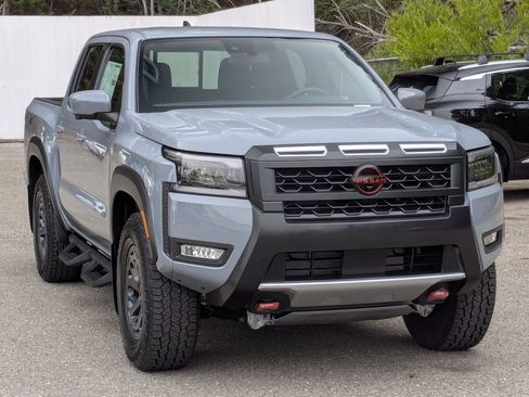 New 2026 Nissan Frontier PRO-4X w/ Pro-4x Convenience Package image 3