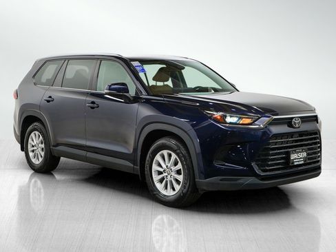 Used 2024 Toyota Grand Highlander XLE AWD/4WD image 7