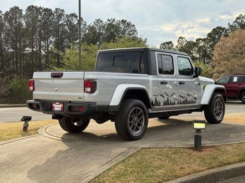 Used 2022 Jeep Gladiator Overland w/ Popular Equipment Package image 7