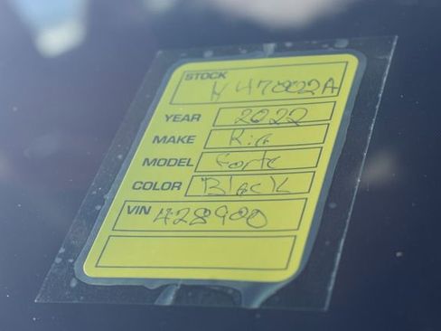 Certified 2022 Kia Forte LXS image 31