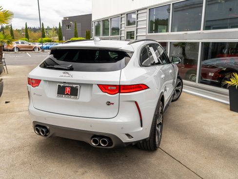 Used 2019 Jaguar F-PACE SVR AWD/4WD image 6