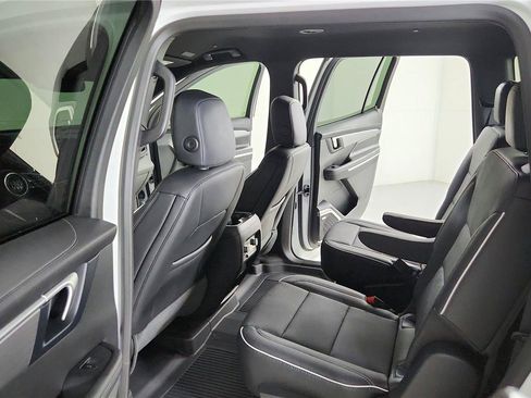 Used 2026 Buick Enclave Preferred FWD image 16