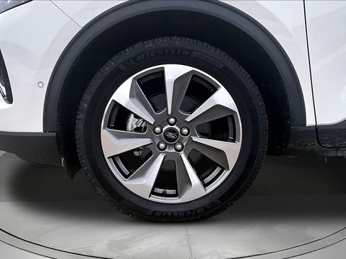 Used 2023 Ford Escape Platinum w/ Premium Technology Package AWD/4WD image 31