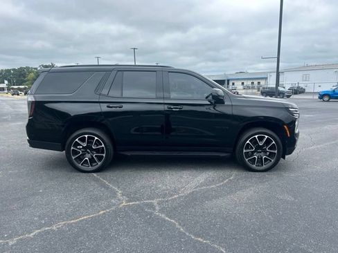 Used 2025 Chevrolet Tahoe RST w/ Comfort Package AWD/4WD image 5