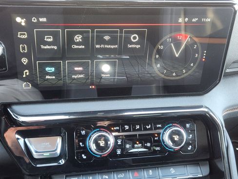 Certified 2024 GMC Sierra 2500 AT4 w/ AT4 Premium Plus Package image 17