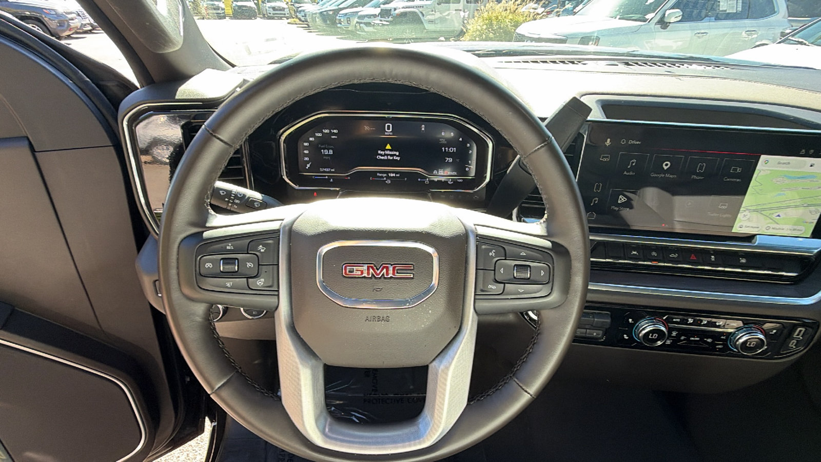 Used 2025 GMC Sierra 1500 SLT AWD/4WD image 26