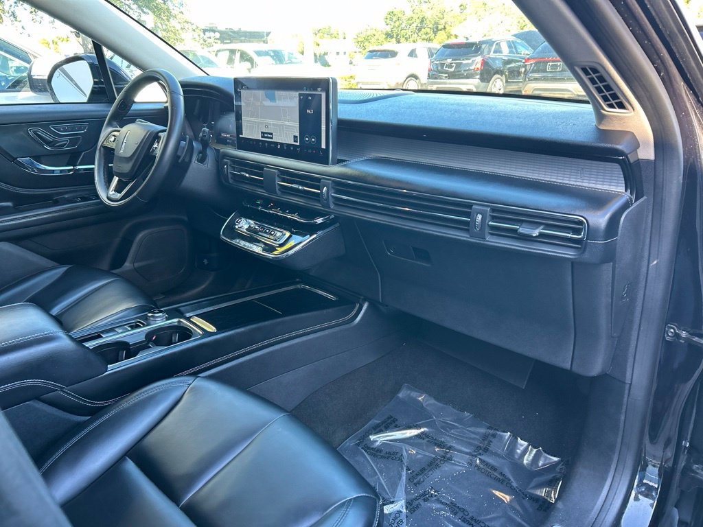 Used 2023 Lincoln Corsair AWD image 40