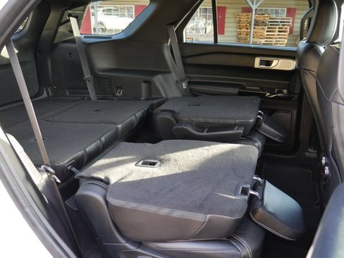 Certified 2022 Ford Explorer ST w/ Equipment Group 401A image 31