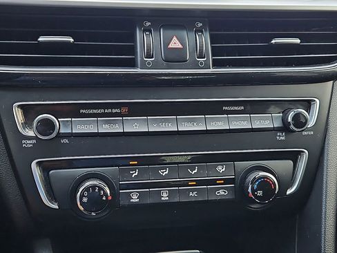 Used 2019 Kia Optima LX image 24