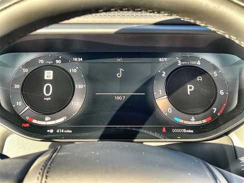 Used 2025 Land Rover Range Rover Sport image 22