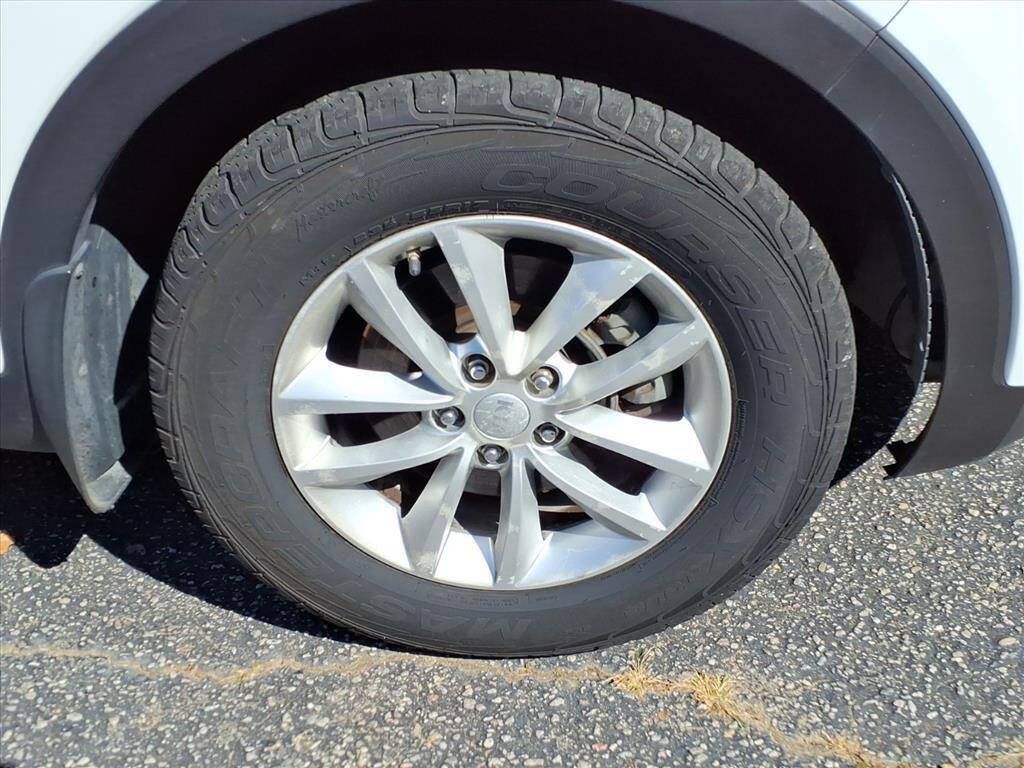 Used 2017 Kia Sorento FWD w/ LX Convenience Package image 11