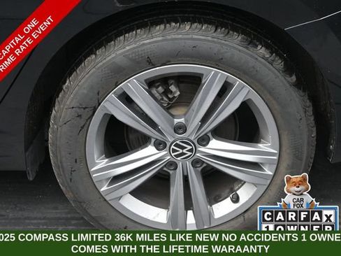 Used 2024 Volkswagen Jetta SE FWD image 39