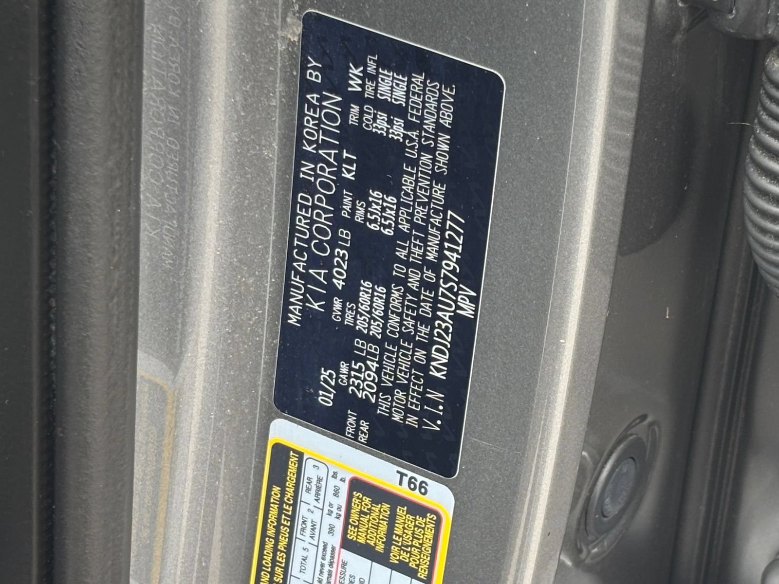 Used 2025 Kia Soul LX w/ LX Technology Package FWD image 24