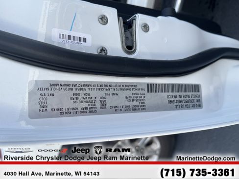 Used 2024 RAM 2500 Big Horn w/ Sport Appearance Package image 14