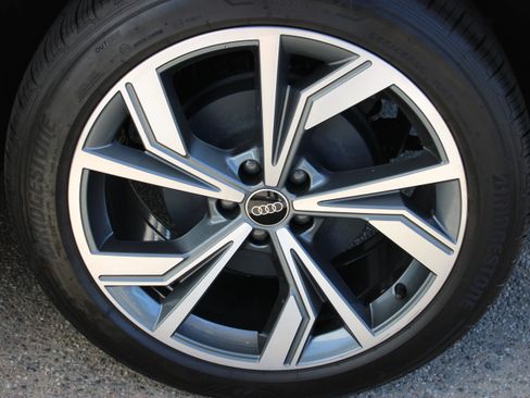 Used 2023 Audi Q4 e-tron Premium Plus w/ Premium Plus AWD/4WD image 11