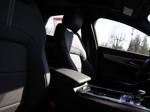 New 2024 Jaguar XF R-Dynamic SE image 13