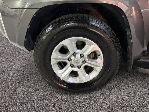 Used 2017 Toyota 4Runner SR5 image 19