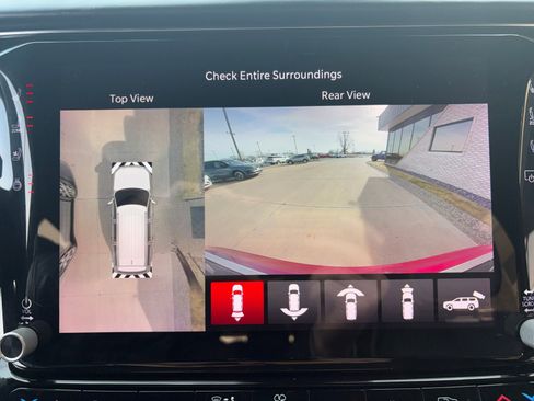 Used 2022 Jeep Grand Wagoneer Series III w/ Rear Seat Video Group 1 image 26