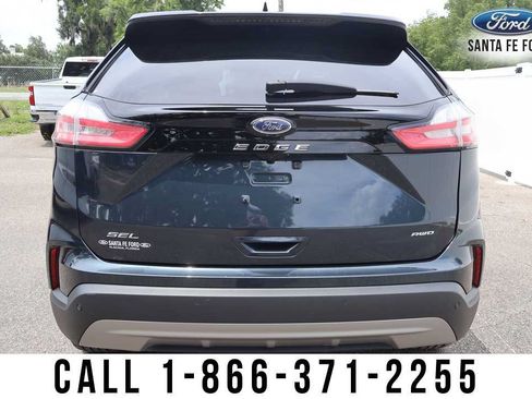 Used 2024 Ford Edge SEL w/ Convenience Package AWD/4WD image 7
